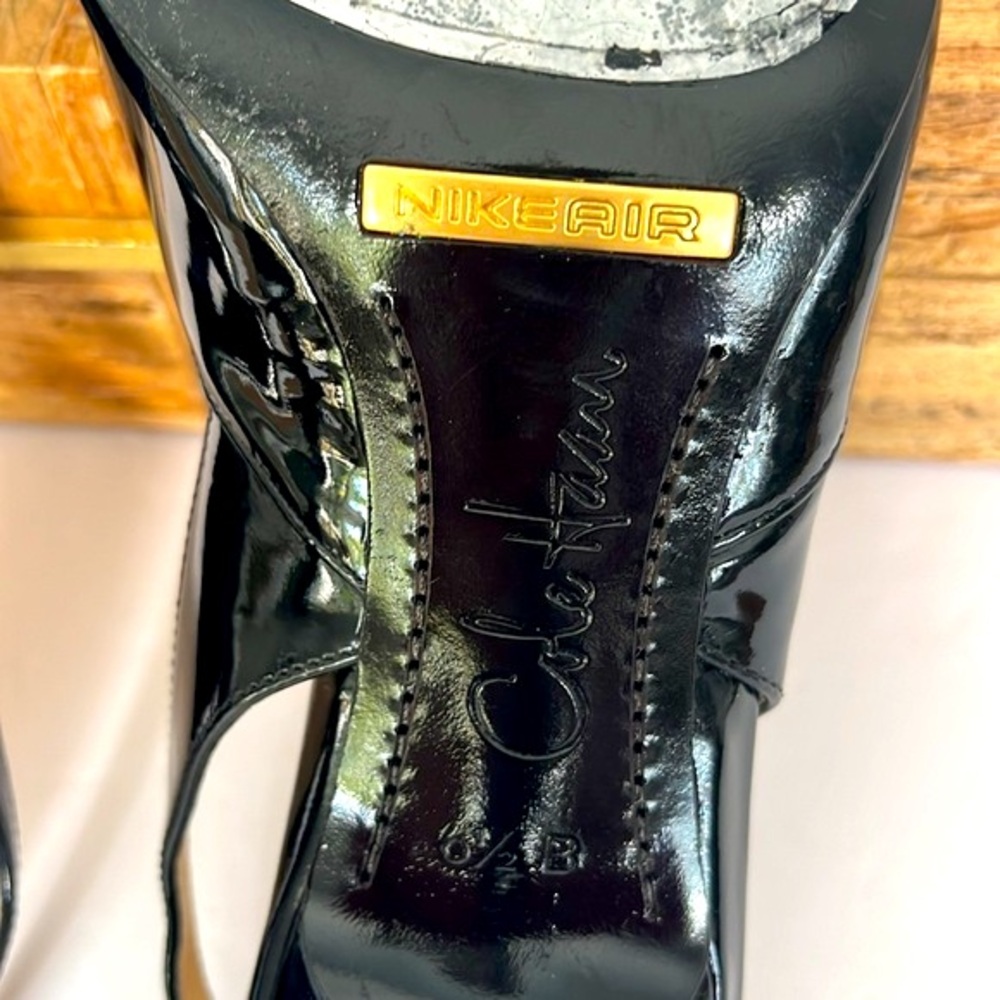 Vintage Cole Haan Kitten Heel Patent Leather Pumps: S- 6 - Picture 4 of 5
